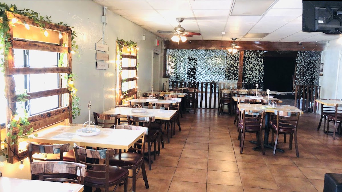 Catrachos In The House